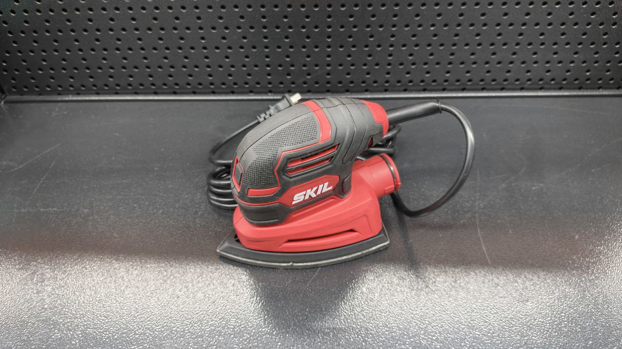 Шлифовальная машина вибрационная "Skil-SR1E726001" 100Вт