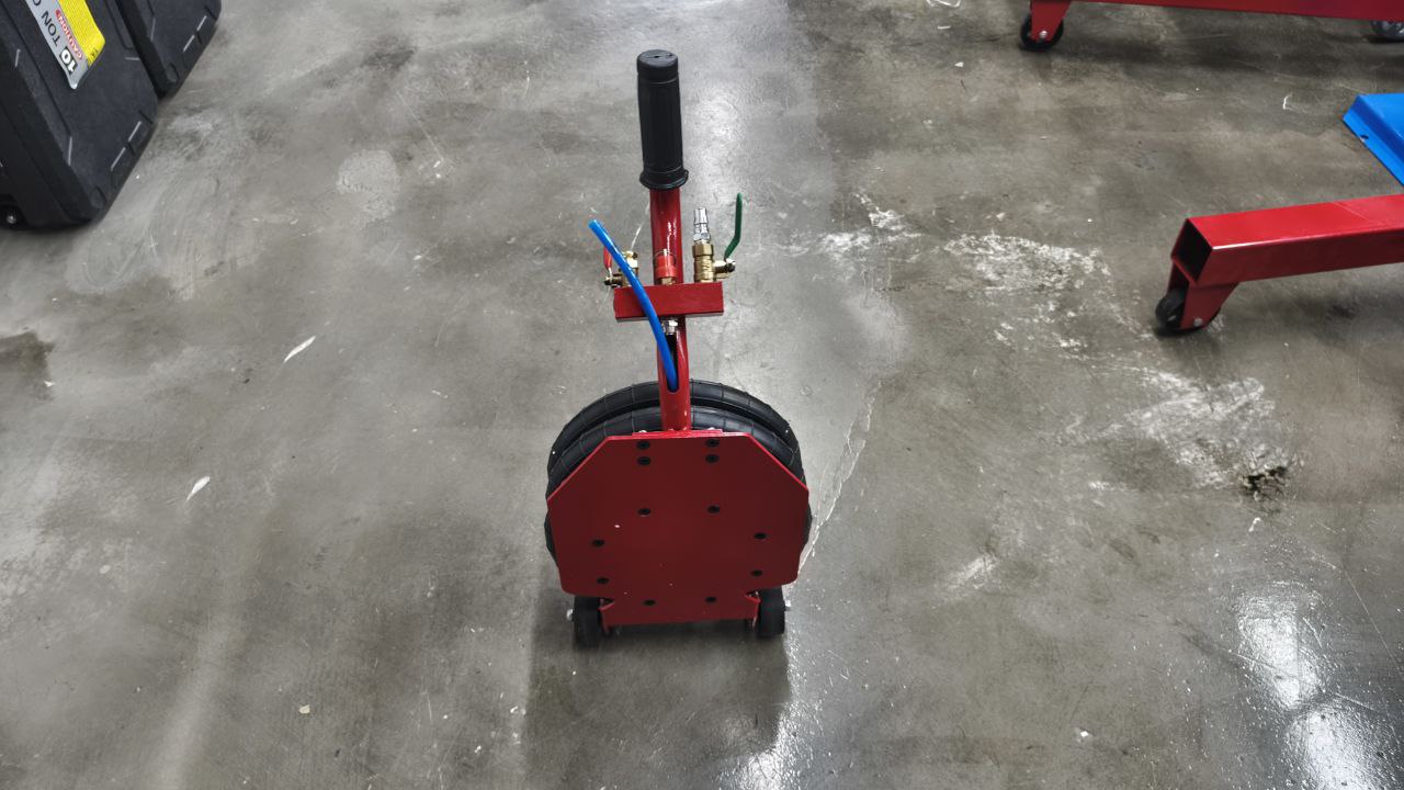 Домкрат пневматический подкатной 3т