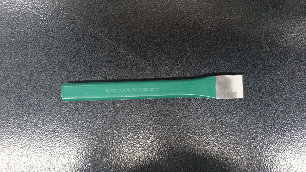 Зубило 25х20х12х200мм YONK