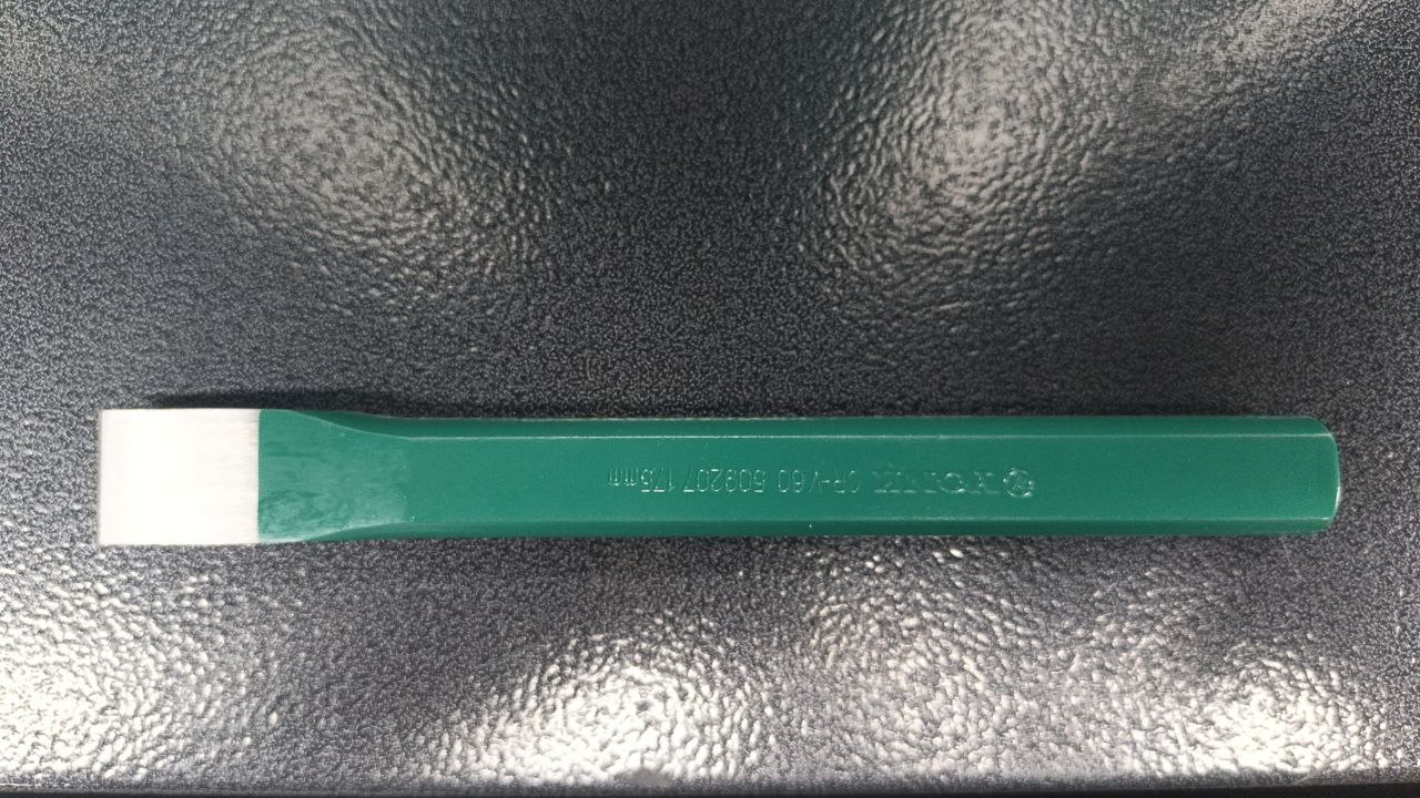 Зубило 19х17х11х175мм YONK