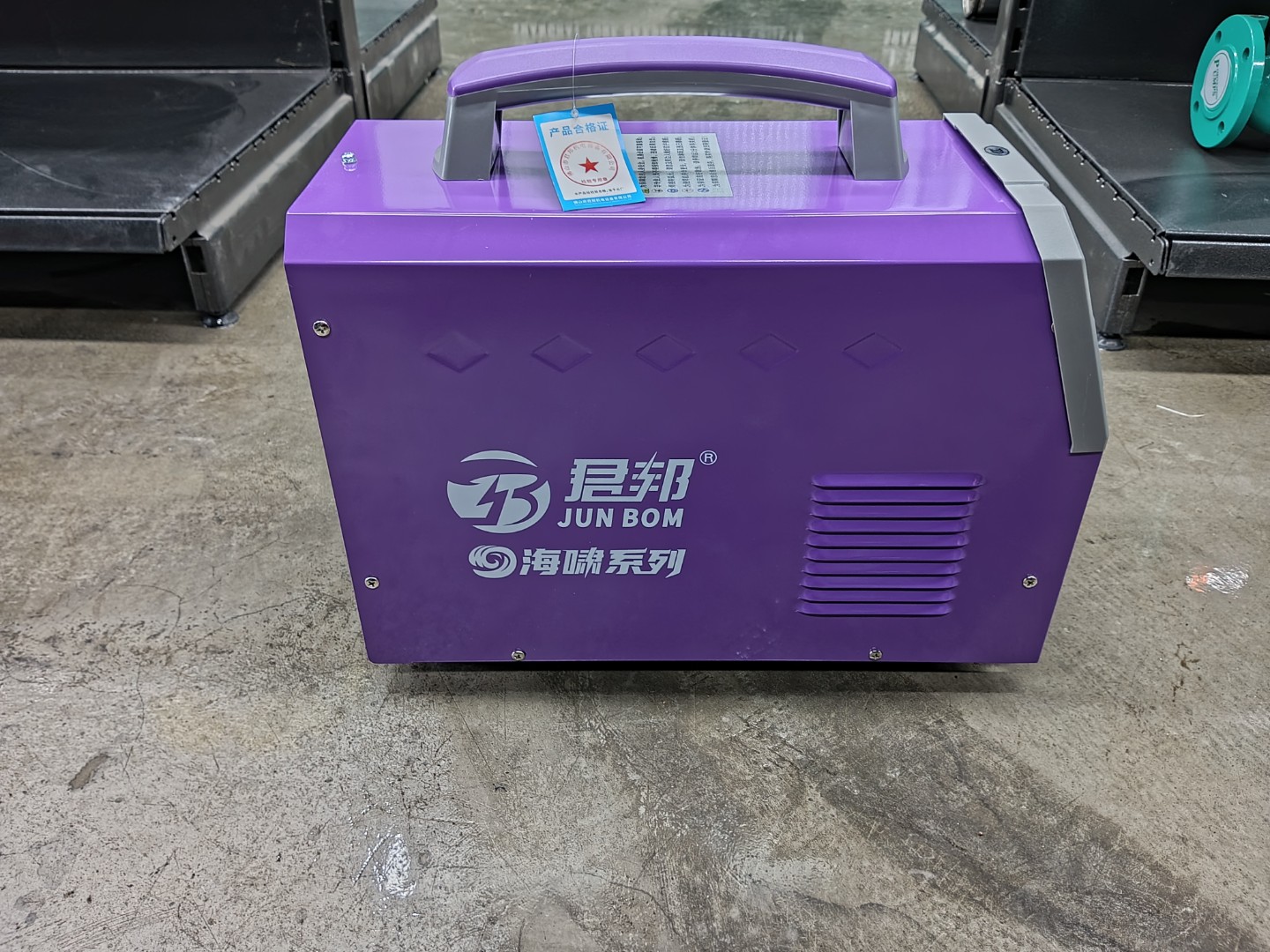 Инверторный сварочный аппарат "JUN BOM" ZX7-420S