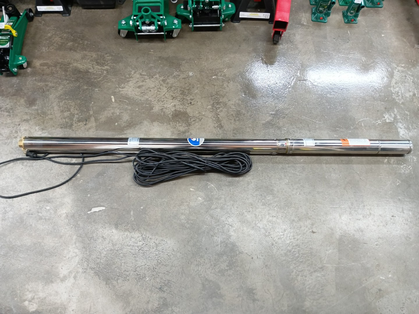 Насос глубинный центробежный 75QJDX1-175/46-1.5  1,1 кВт, 2,7м³/ч, Ø25мм, высота подъема 196м. Hmax