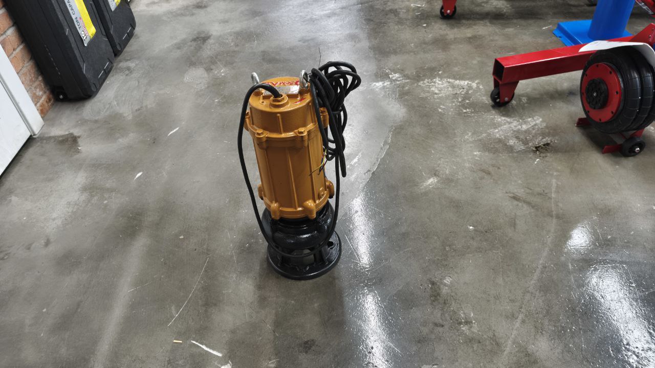 Насос погружной дренажный 50WQ15-20-2.2 380V, 2,2кВт,15м³/ч, напор 20м Hmax,Ø50мм