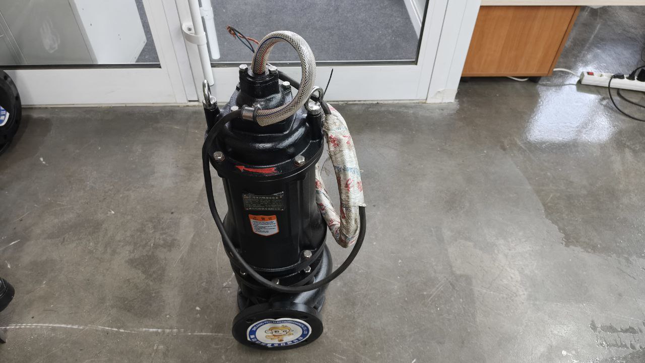 Насос погружной дренажный WQ65-15-5.5  5,5 кВт, 380V,  65м³/ч, Ø100мм, напор 15м. Hmax