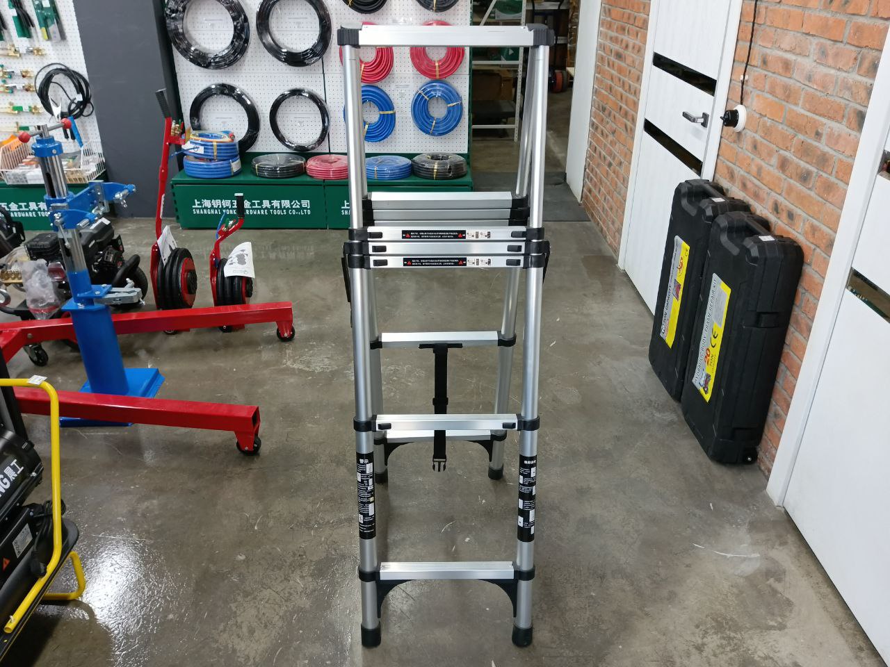 Лестница стремянка алюминиевая 2,2+2,2м