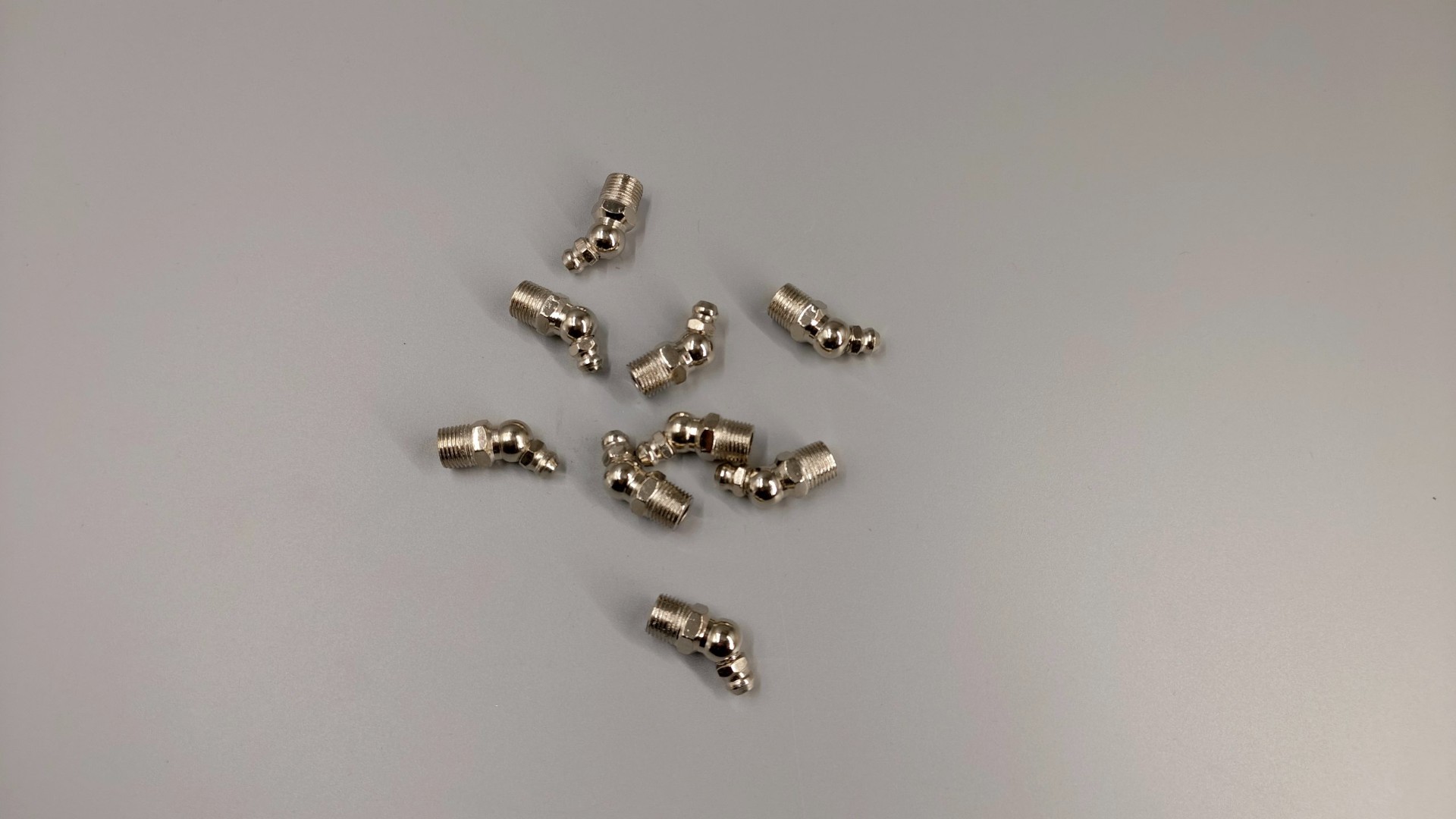 Тавотница M10х1 45°