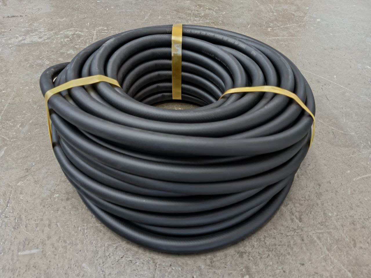 Шланг воздушный Ф8мм черный, м. (в бухте 30м)