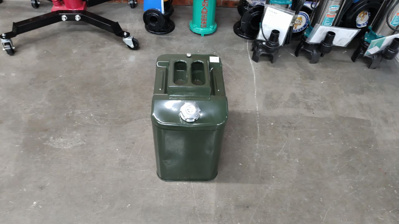 Канистра металлическая 30 л.