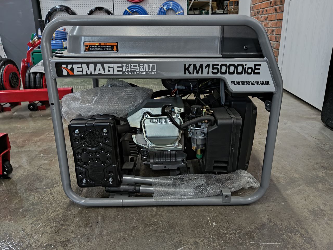 Генератор бенз. инверторный KM15000ioE 10кВт 220В/380В