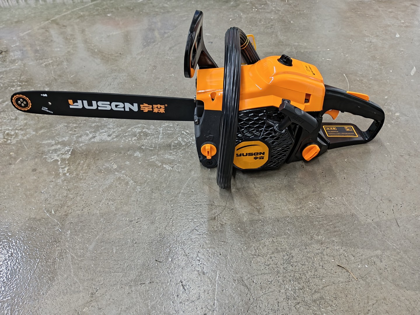 Бензопила "YUSEN 4216" 1.7KW,16,40см