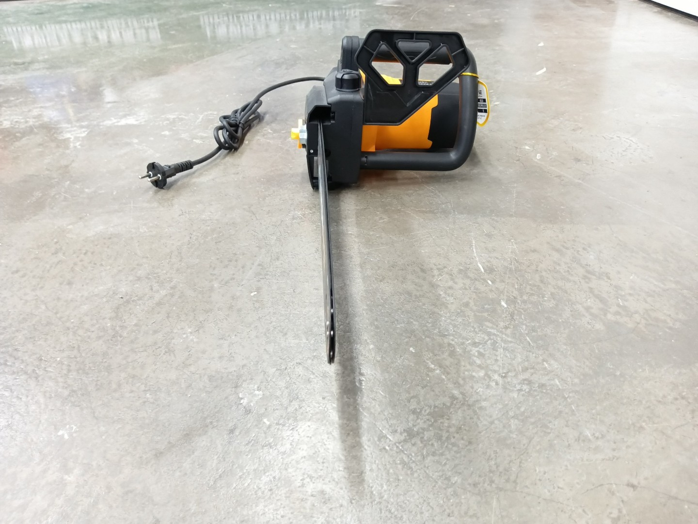 Электр. цепная пила "YUSEN YS8115" 1800W, 16", 40см