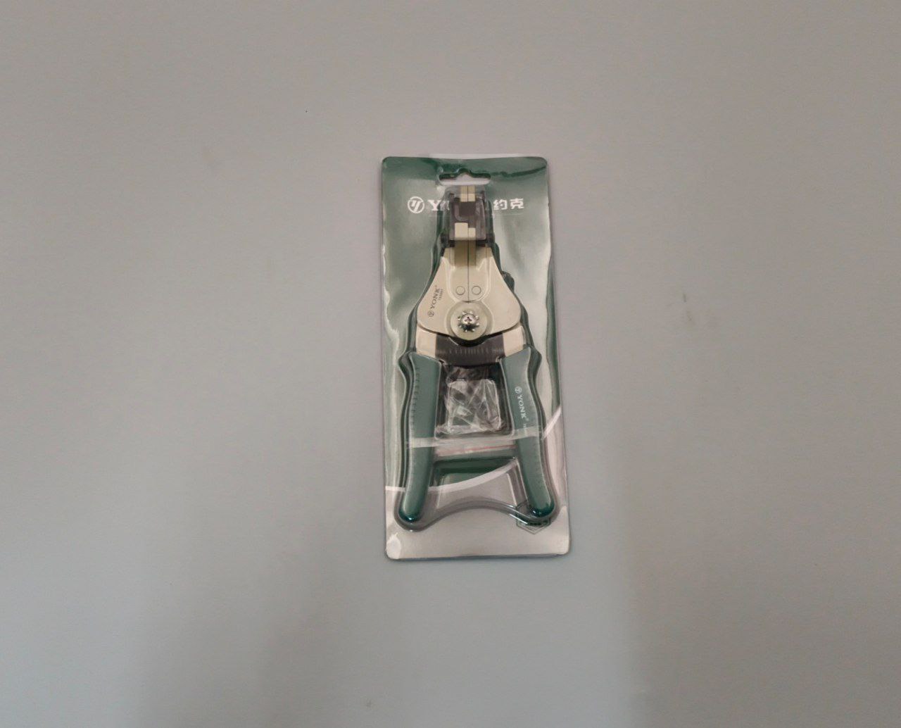 Автоматический инструмент для снятия изоляции YONK