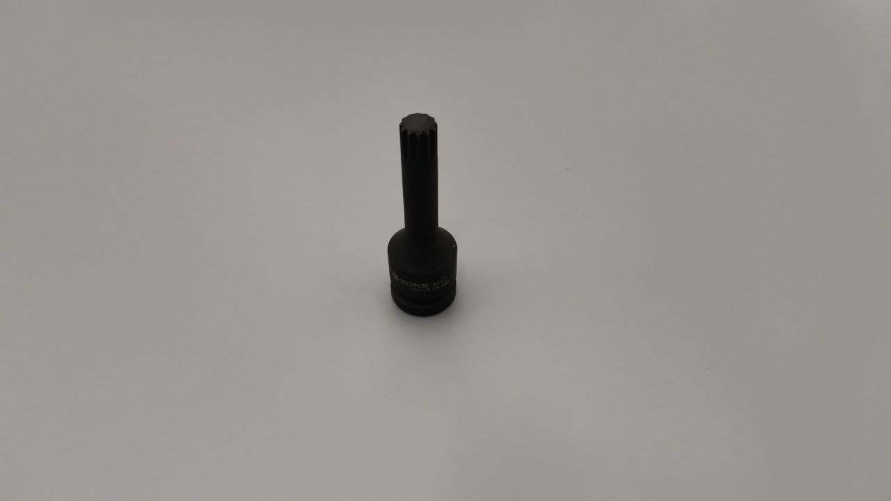 Головка звездочка ударная 1/2*78мм*M12 YONK