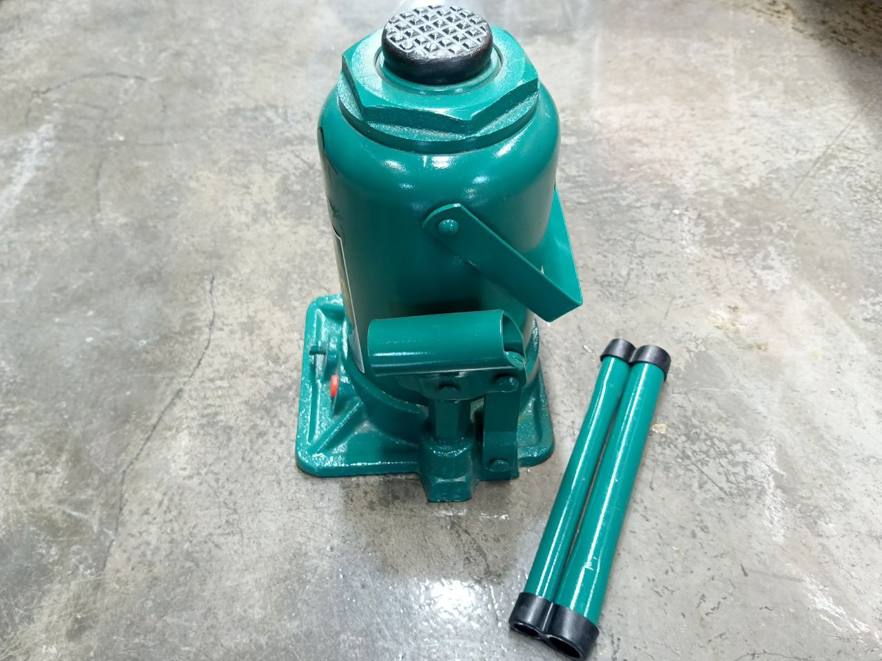 Домкрат гидравлический бутылочный 20т YONK