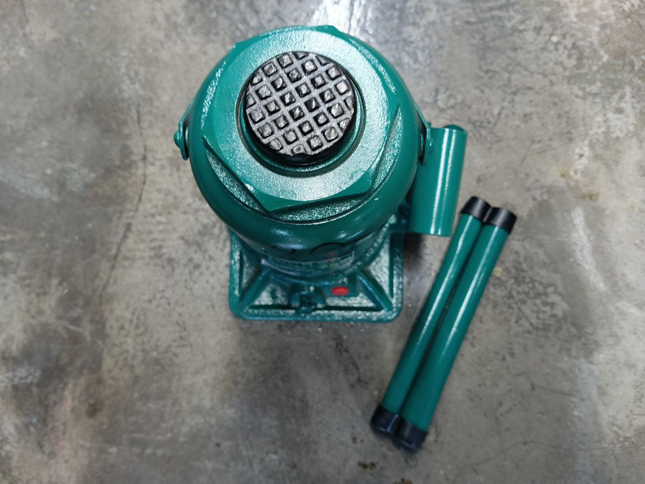 Домкрат гидравлический бутылочный 20т YONK