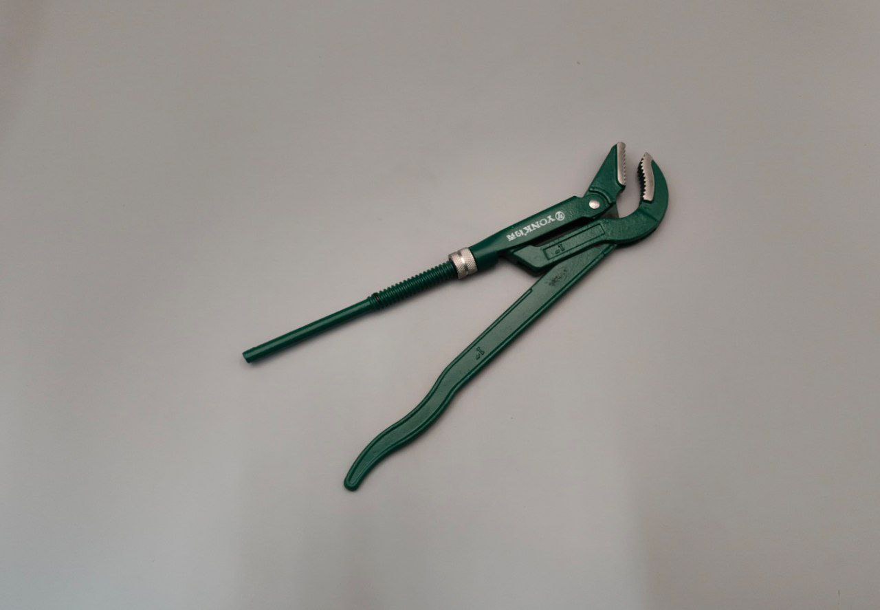 Ключ газовый 1,5" изогн. губки 45* YONK, шт