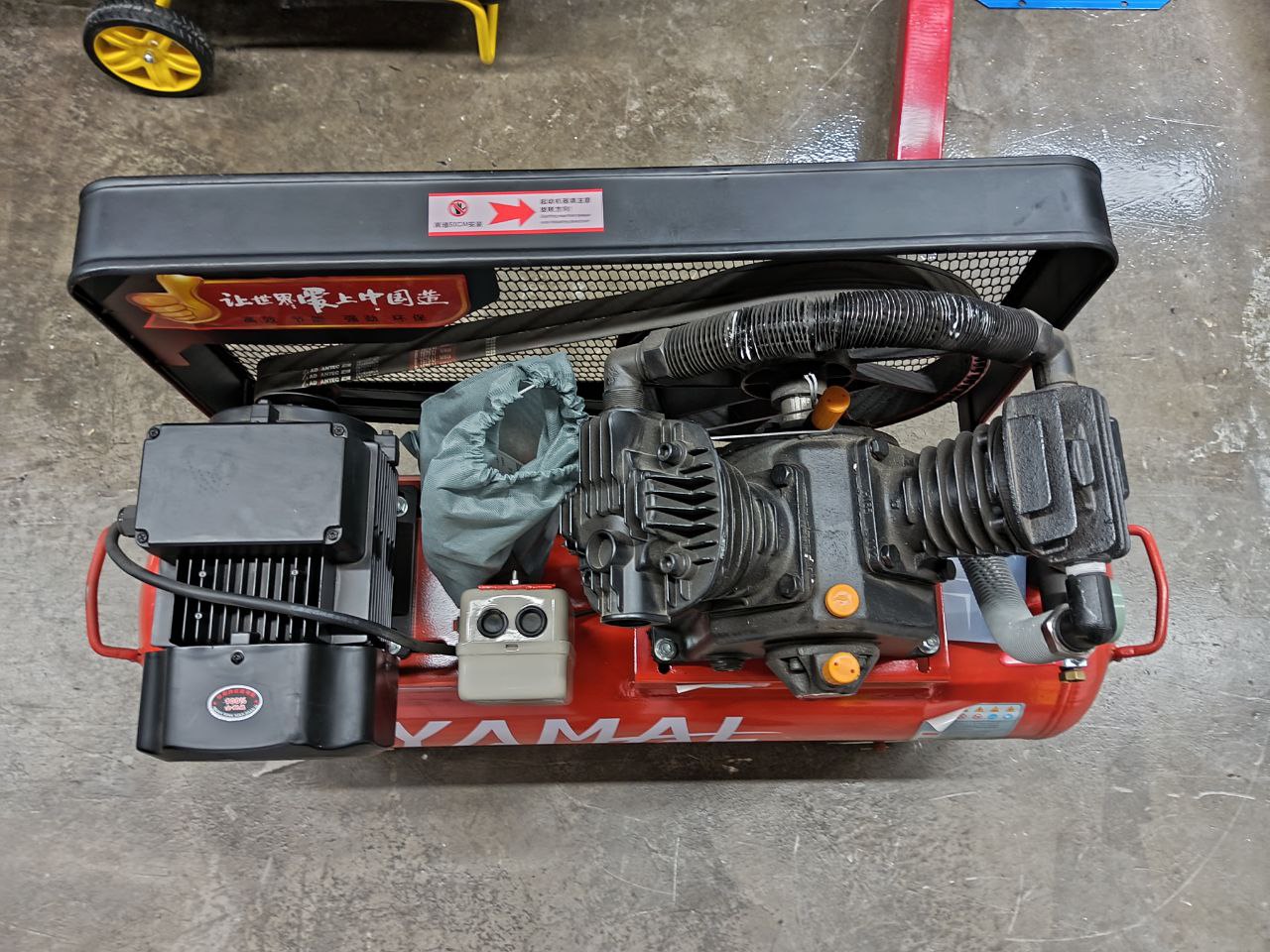 Компрессор с ременной передачей 0,6м3, 100л 12,5бар 4 кВт 380V