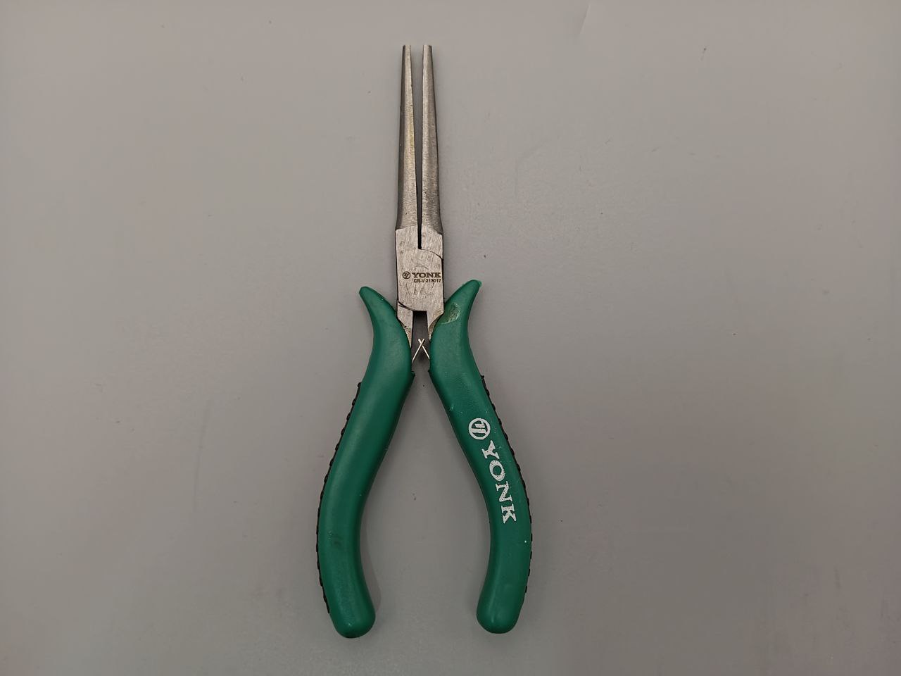 Круглогубцы длинные прямые 5'125мм YONK