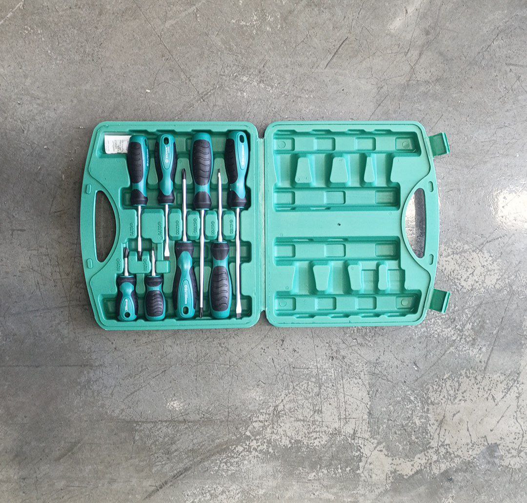 Набор отверток 8 pcs  YONK, шт