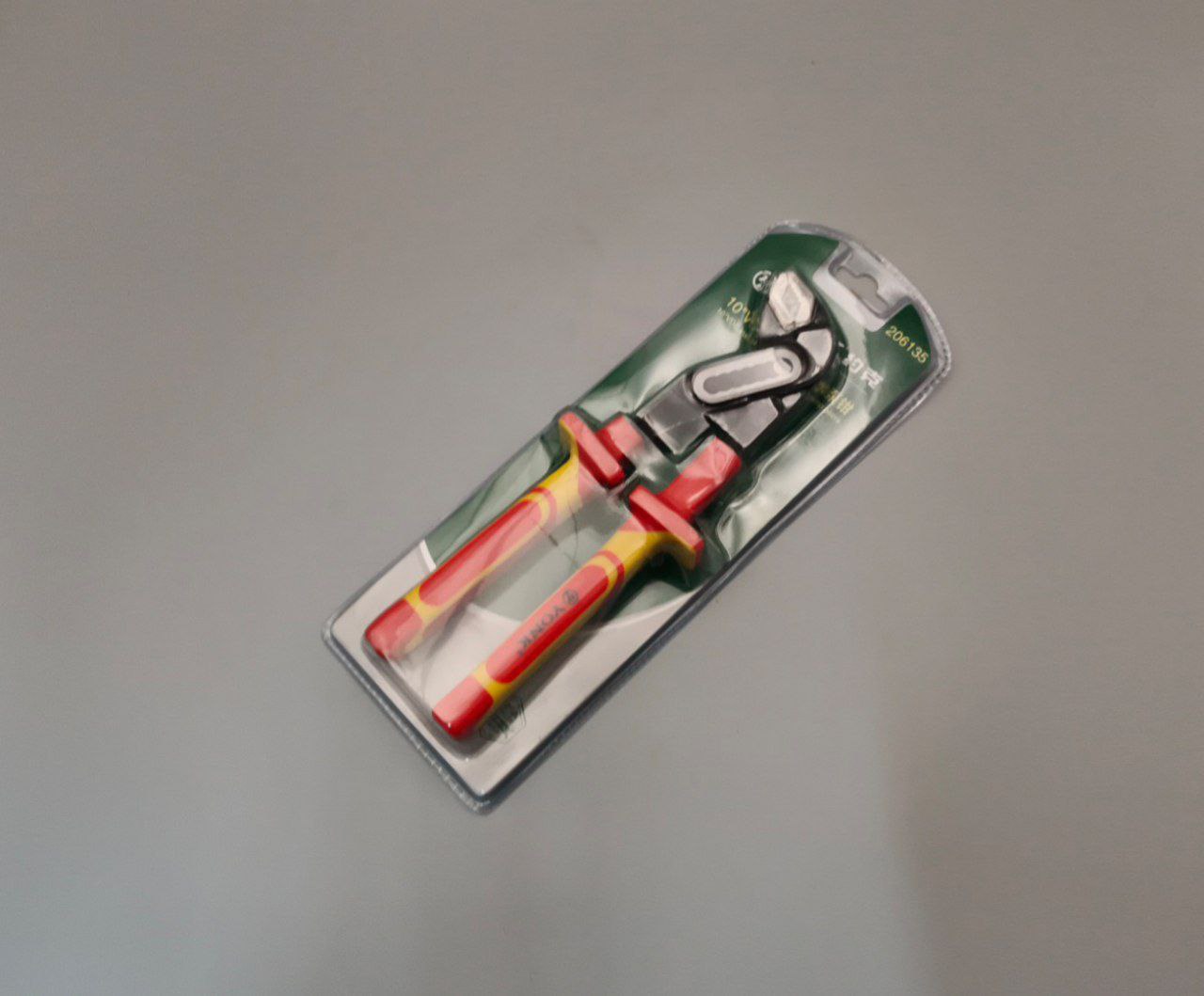 Пассатижи переставные диэлектрические 10" YONK