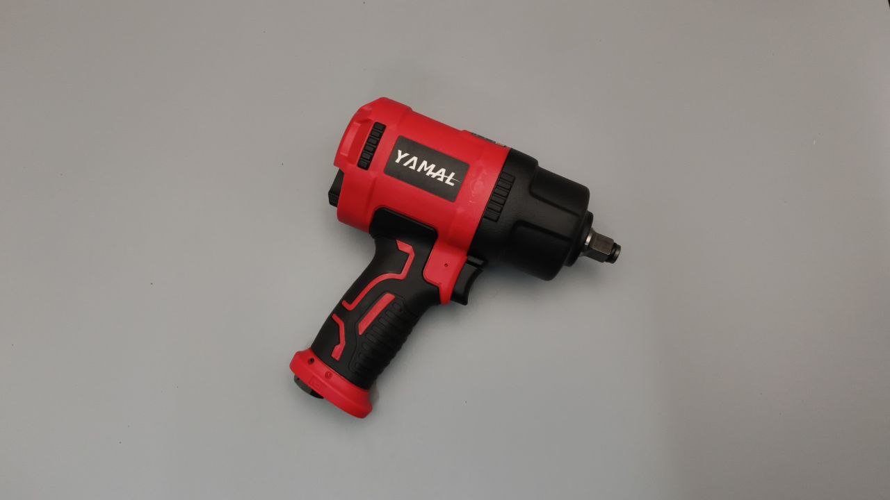 Гайковерт пневматический РТ-1305K 1500N.m 1/2" в кейсе "Yamal"